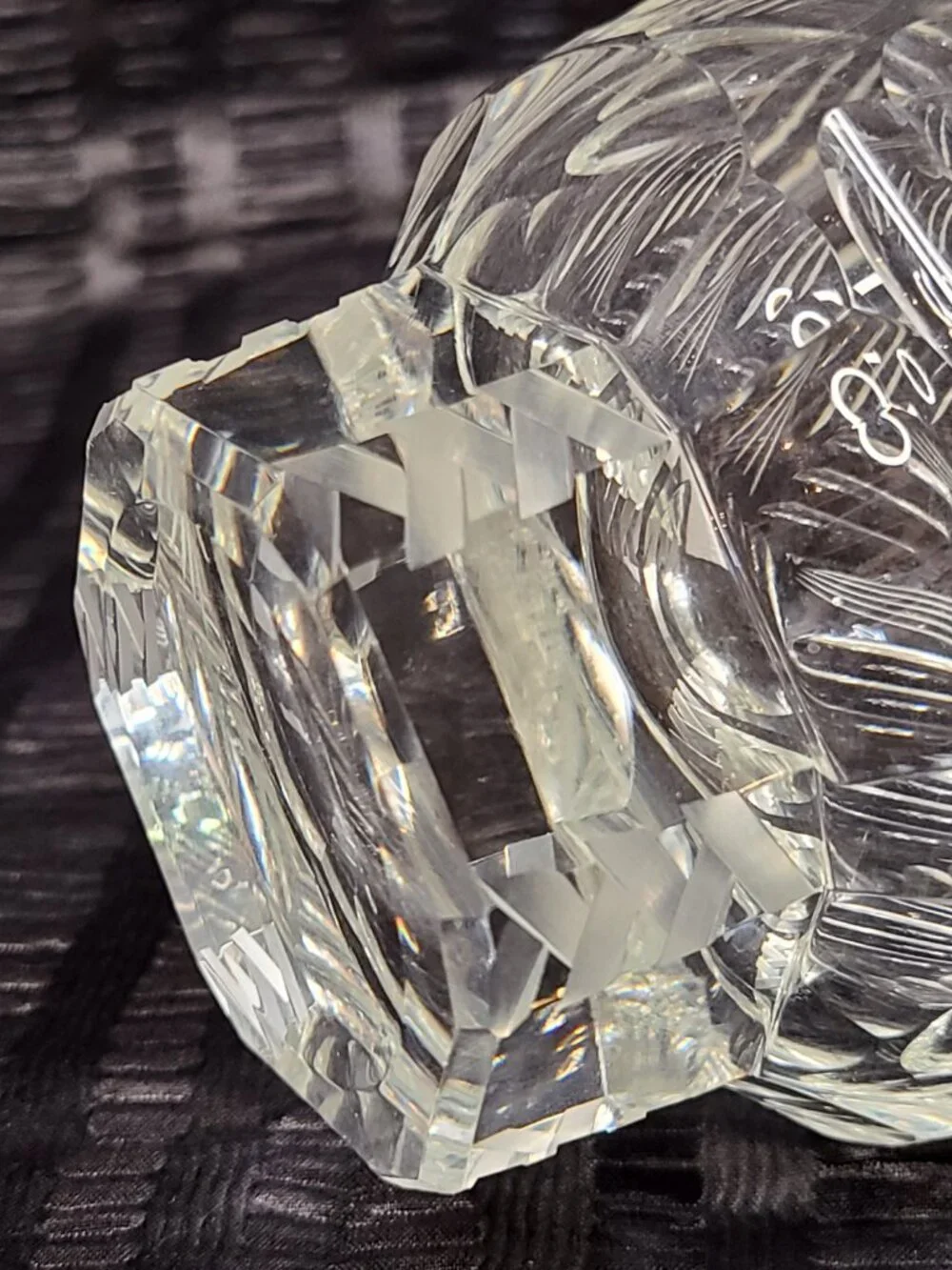 Unique Vintage Art Deco MCM Style Cut Crystal Vase 9
